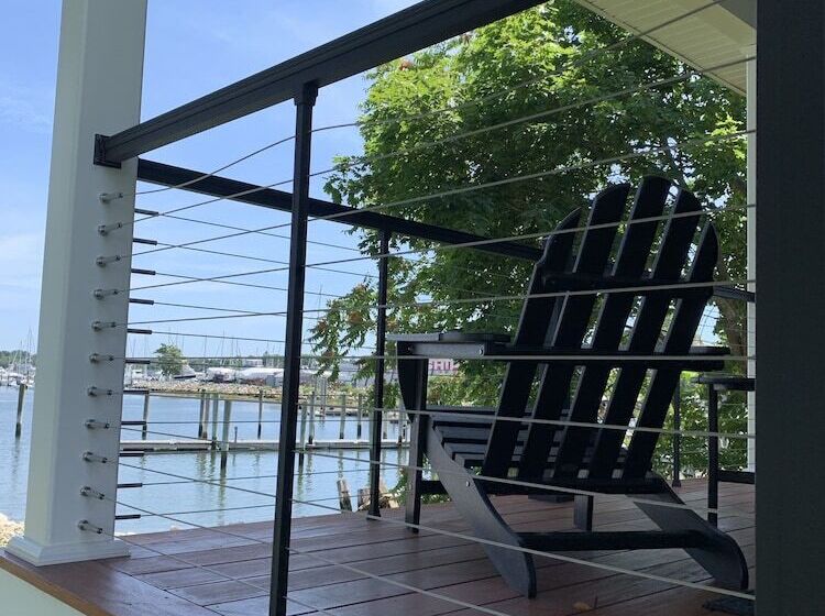 هتل Harbor View Landing