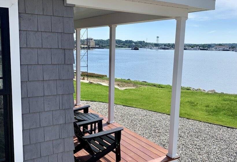 هتل Harbor View Landing