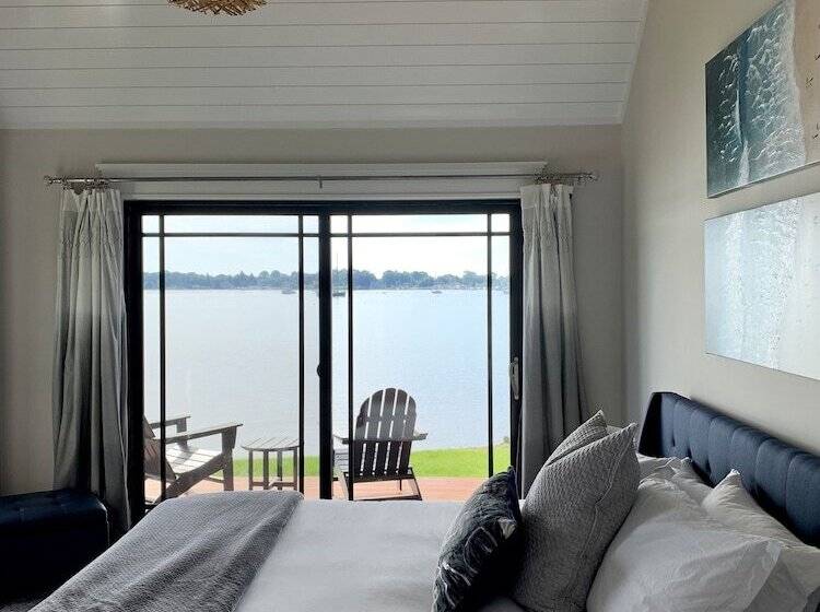 هتل Harbor View Landing