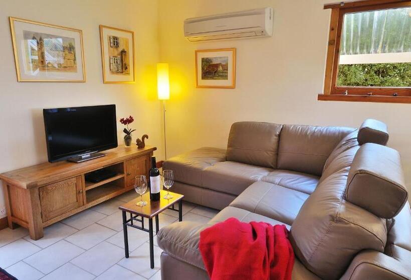 Отель Stephanette S Cottage