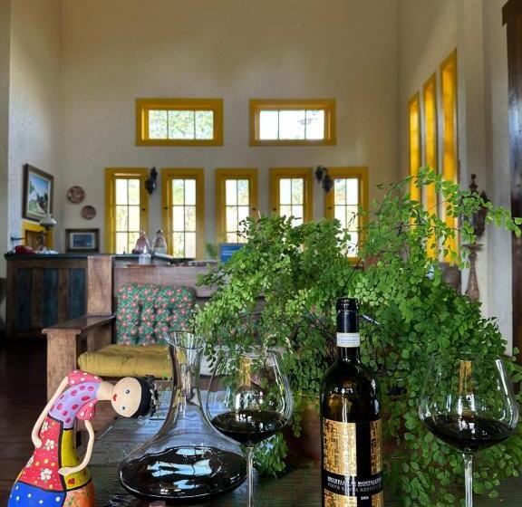 膳宿费 A Casa Vermelha Hospedaria