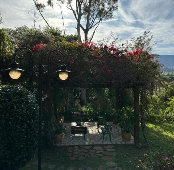 膳宿费 A Casa Vermelha Hospedaria