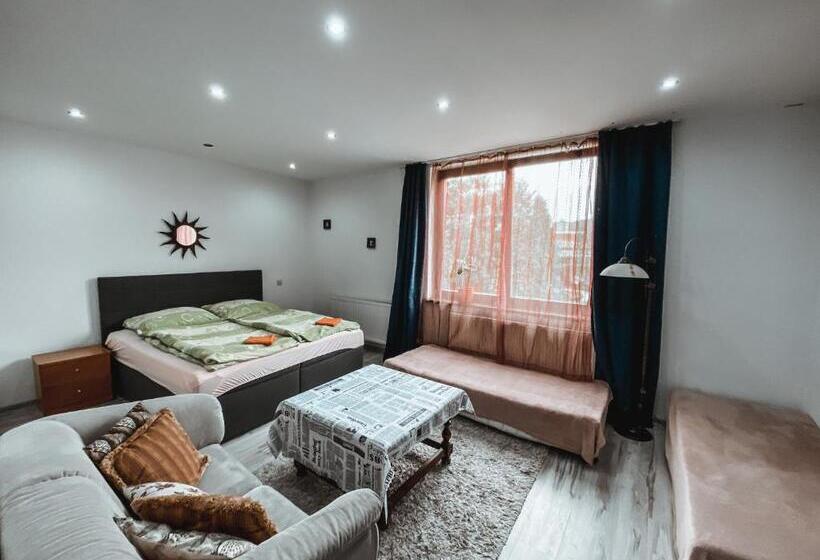 ペンション Cozy B&b Home