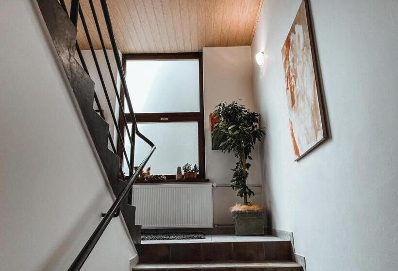 ペンション Cozy B&b Home