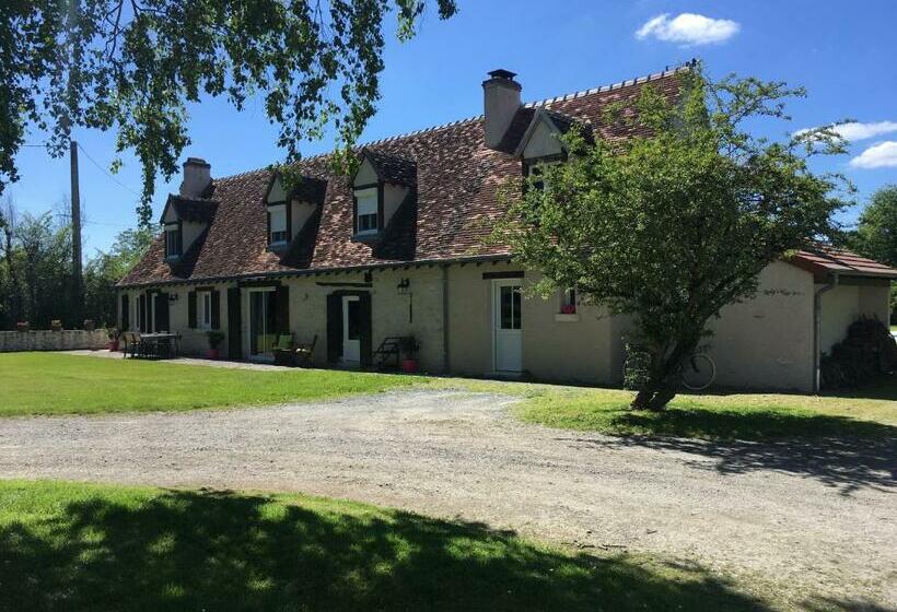 بنسيون Domaine Des Cossères