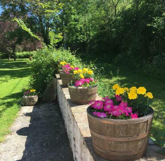 بنسيون Domaine Des Cossères