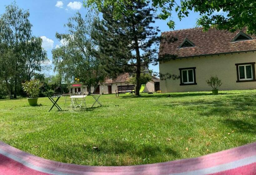 بنسيون Domaine Des Cossères