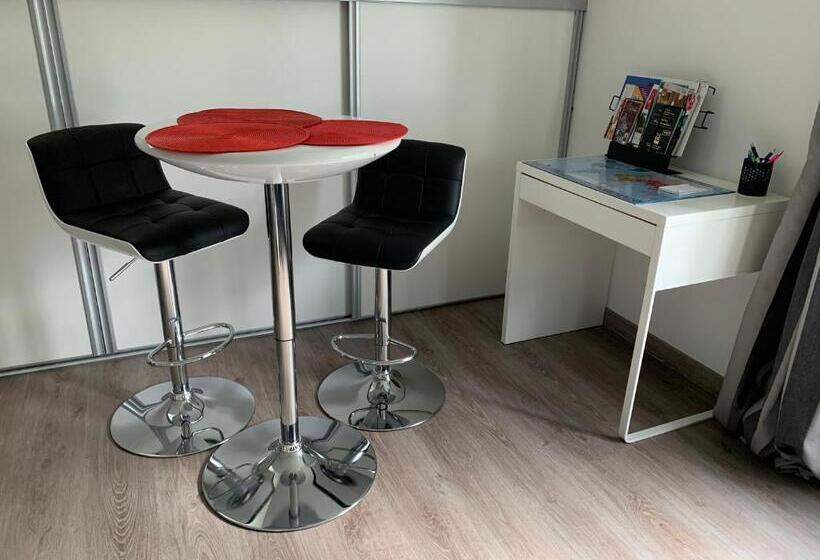 بنسيون Domaine Des Cossères