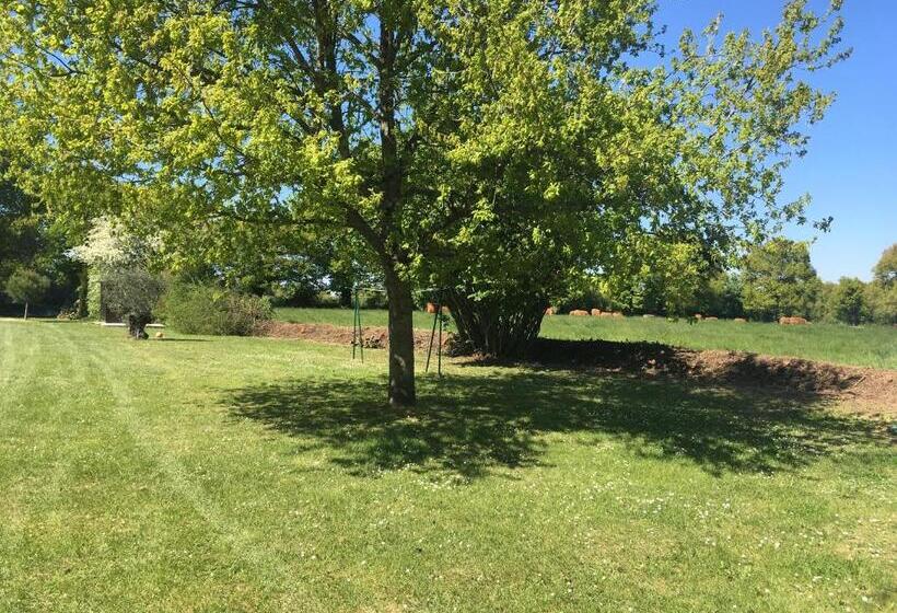 بنسيون Domaine Des Cossères