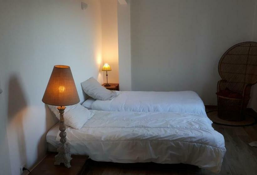 פנסיון Domaine Du Garret