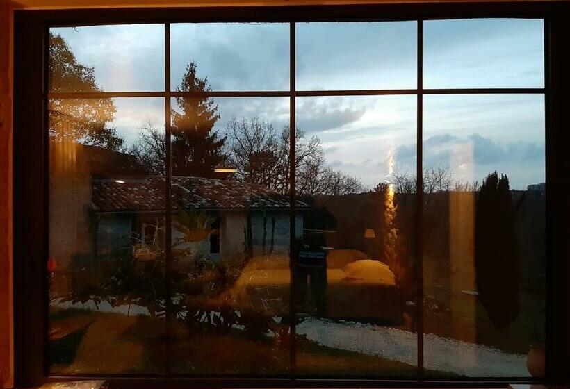 פנסיון Domaine Du Garret