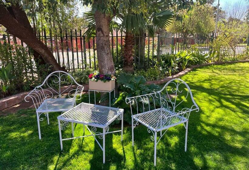 بنسيون Kudu Cottages