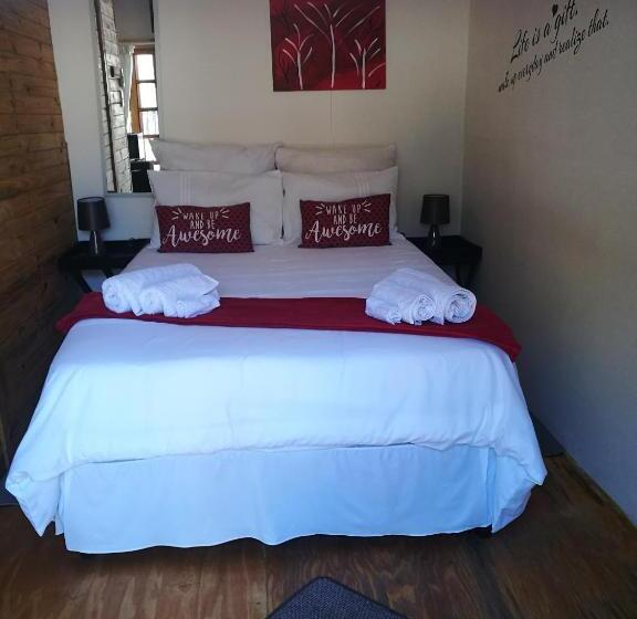 بنسيون Kudu Cottages