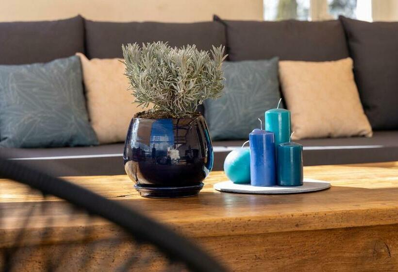 פנסיון La Terrasse De Tiss