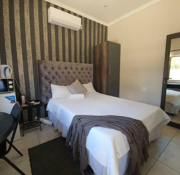 ペンション Maraba Manor