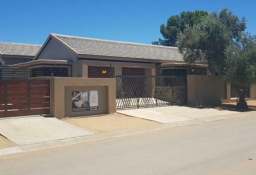 ペンション Maraba Manor