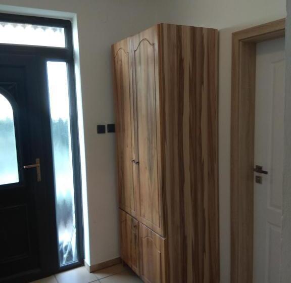 펜션 Penzionhanarobo