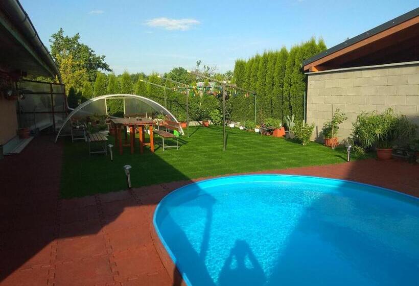 펜션 Penzionhanarobo