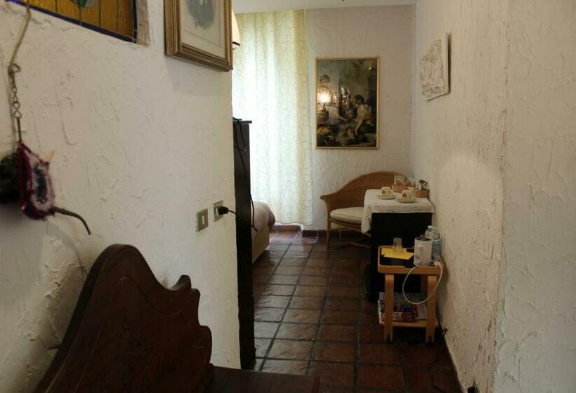 پانسیون Punto Relax