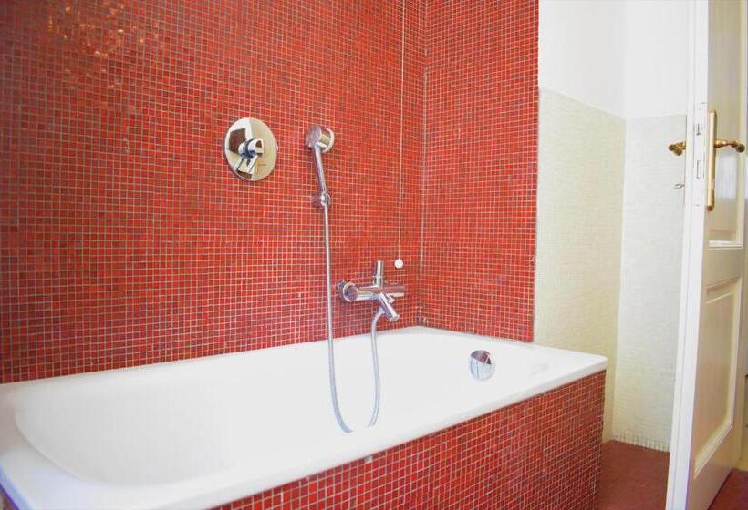 膳宿费 Villa Scalabrini