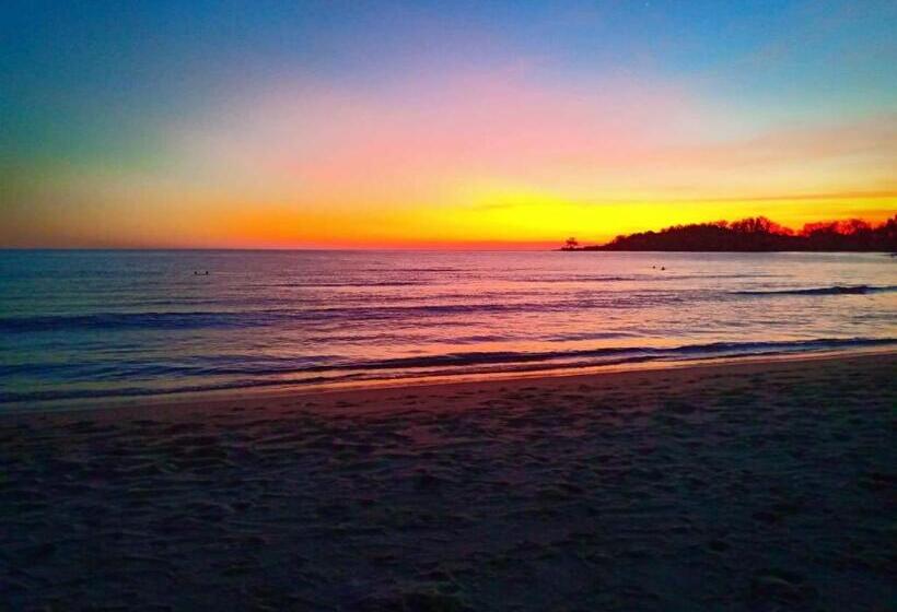 Пансион Walk In Homestay