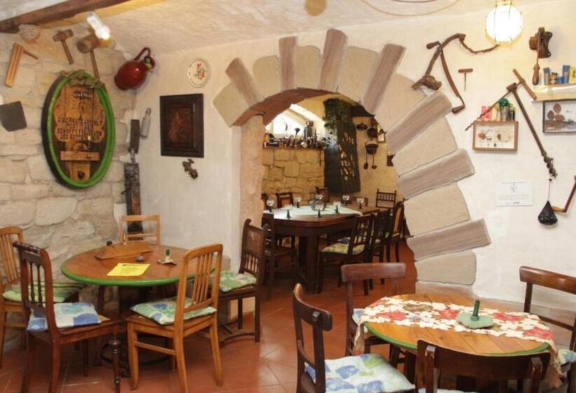 פנסיון Weinkeller Wölk