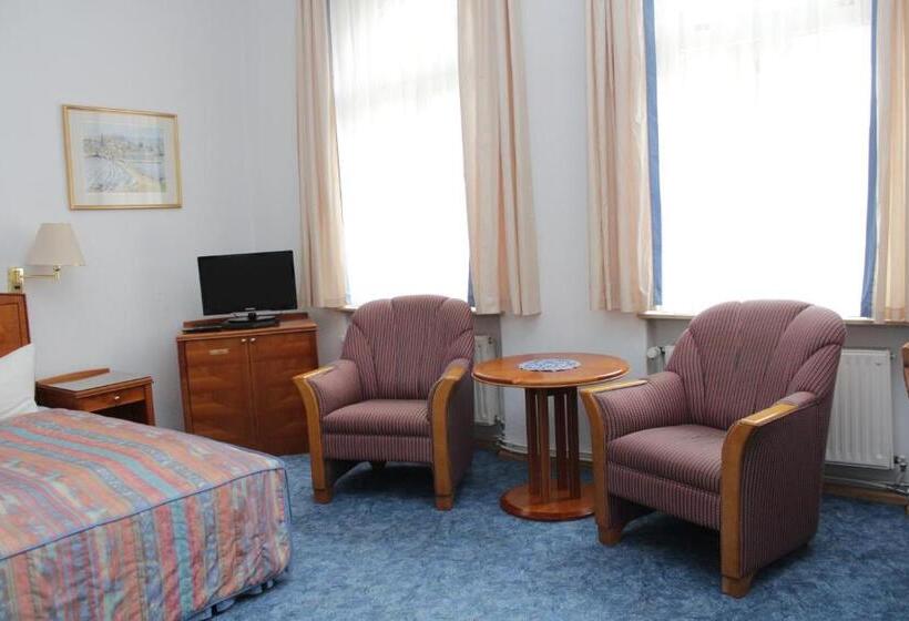 פנסיון Weinkeller Wölk