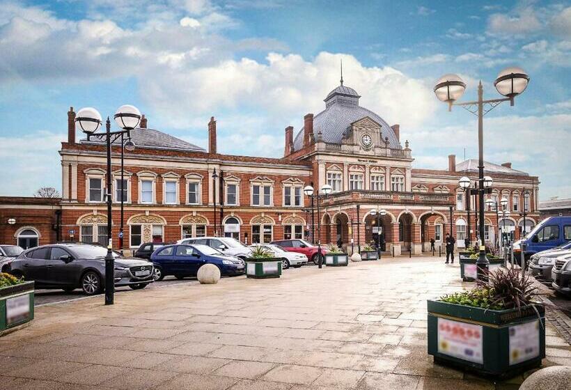 Bed and Breakfast 1 Riverside Apartments