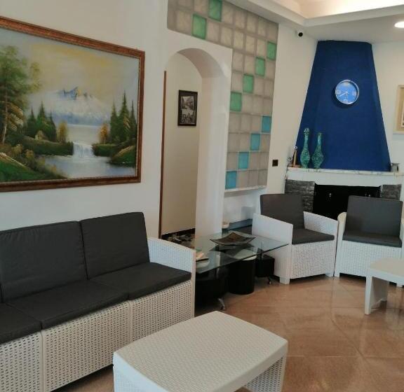 住宿加早餐 Accussì