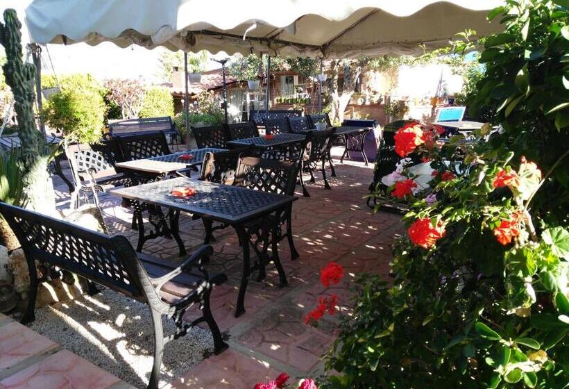 ベッドアンドブレックファースト Accussì