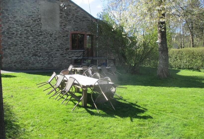 مبيت وإفطار Chambres D Hôtes Des Ardennes