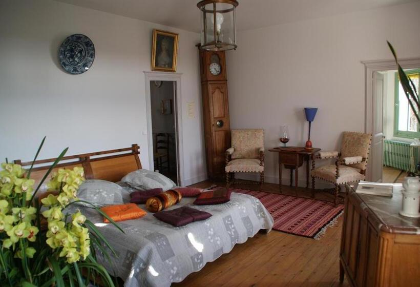 민박 Chateau De Vaugrignon Beer Spa