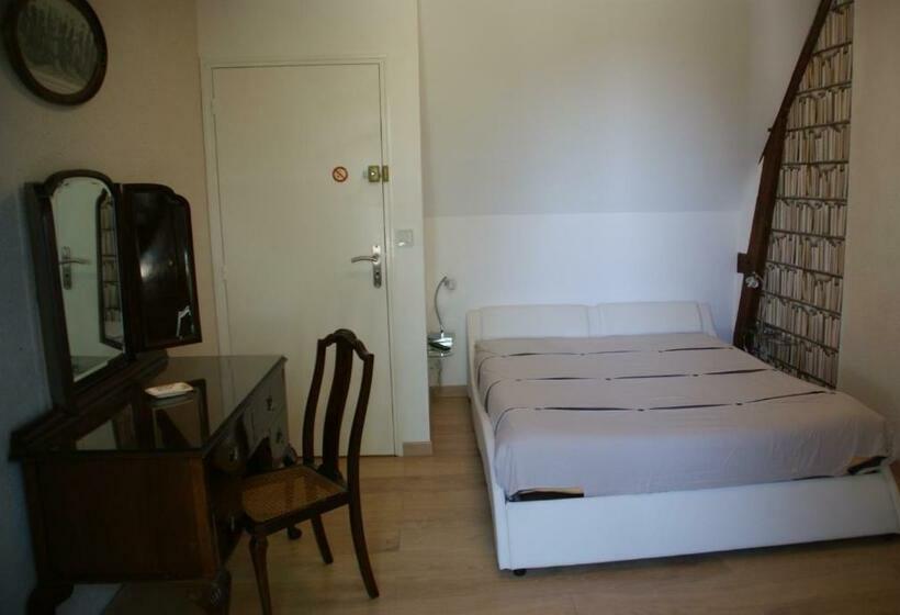 민박 Chateau De Vaugrignon Beer Spa