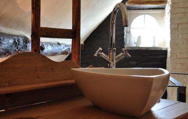 민박 Een Vleugje Wellness In De Voerstreek   Bed & Brocante Onder De Poort