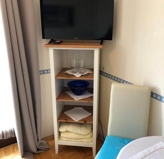 ベッドアンドブレックファースト Haus Camelia