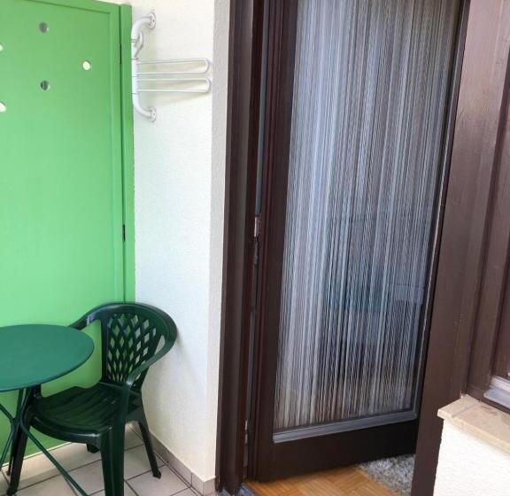 ベッドアンドブレックファースト Haus Camelia