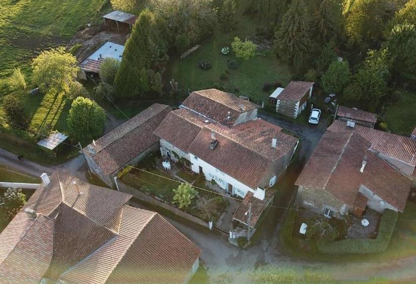 ベッドアンドブレックファースト La Maison Des Fleurs