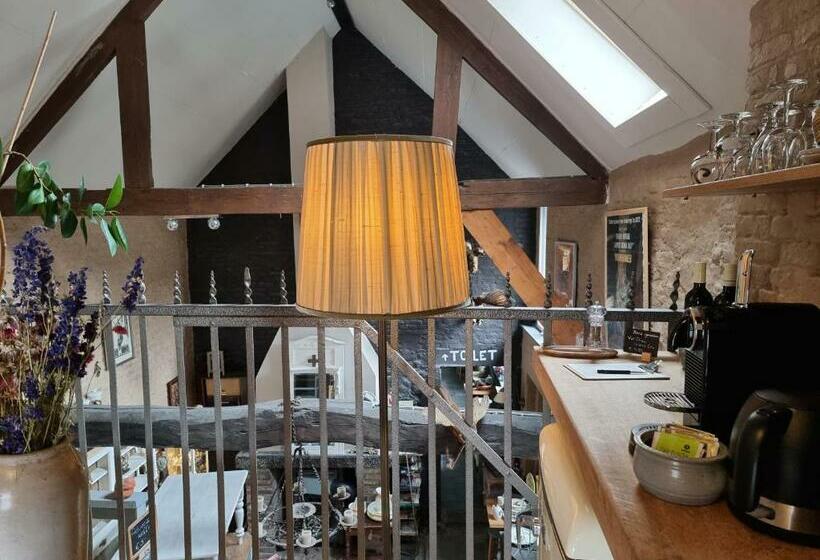 민박 Een Vleugje Wellness In De Voerstreek   Bed & Brocante Onder De Poort