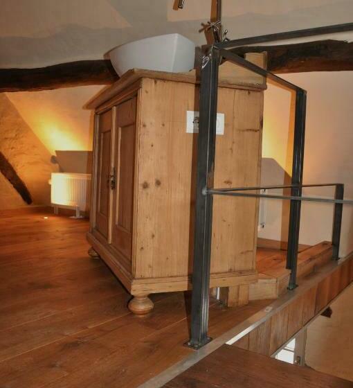 مبيت وإفطار Een Vleugje Wellness In De Voerstreek   Bed & Brocante Onder De Poort