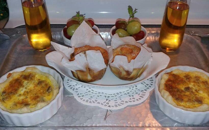 Tradewinds Lodging And Bed & Breakfast