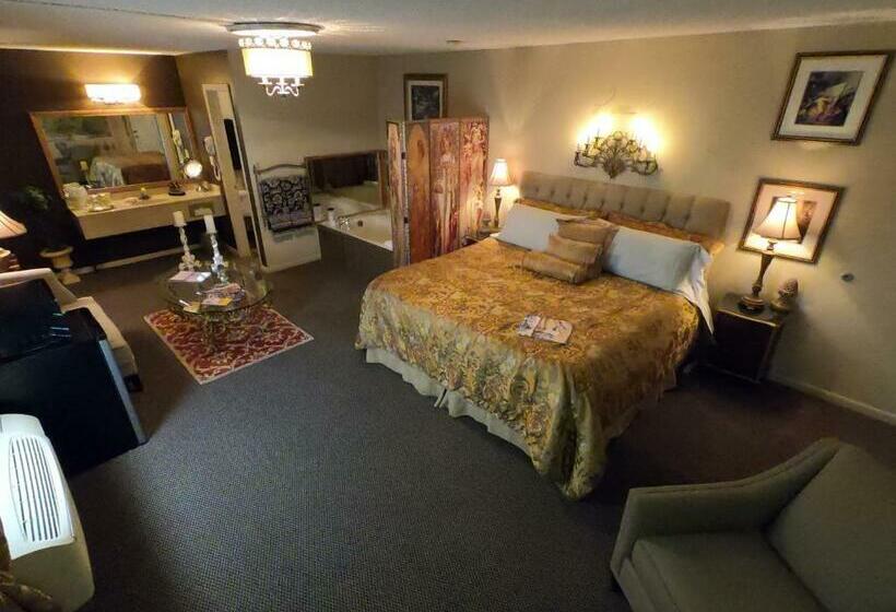 Tradewinds Lodging And Bed & Breakfast