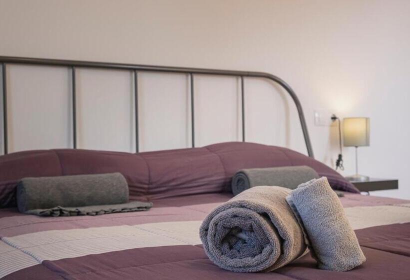 住宿加早餐  Vistalroque