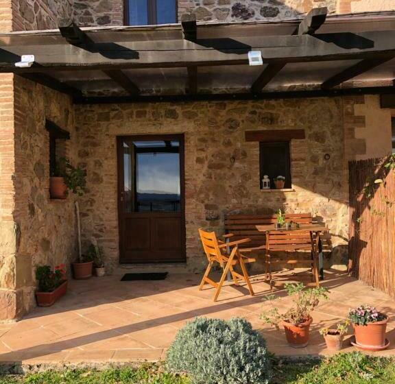 هتل Agriturismo Poggio Monte Saturnia