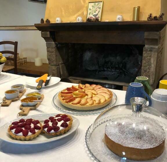 هتل Agriturismo Poggio Monte Saturnia