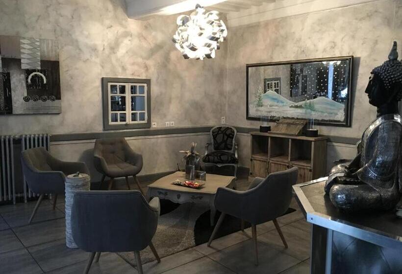 Отель Du Centre