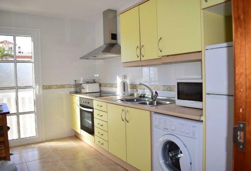 Las Rocas Golf And Sea