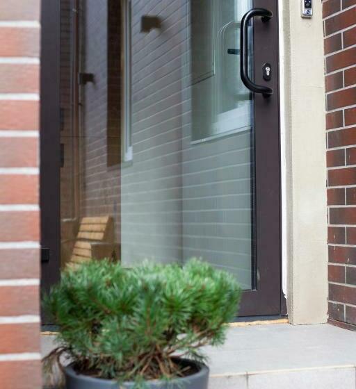 Oak House Apartments