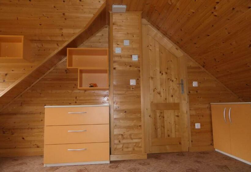 پانسیون Apartments And Rooms Brunko