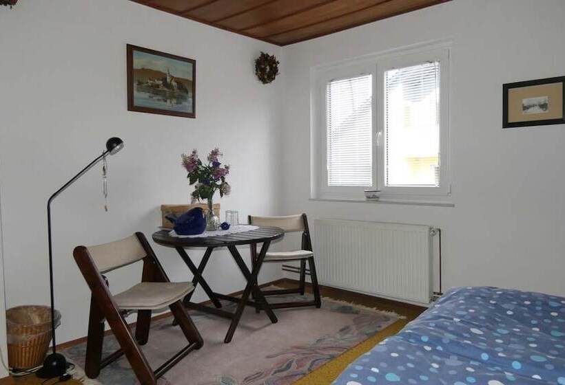 پانسیون Apartments And Rooms Brunko