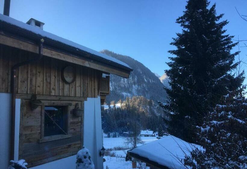 פנסיון Chalet L Escapade